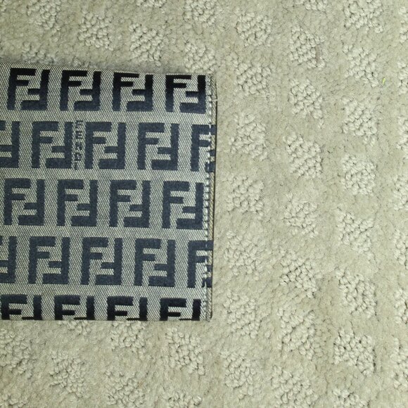 Fendi Gray Zucca Monogram Card Holder Inner Pocket Snap Clutch Baguette - Picture 14 of 15